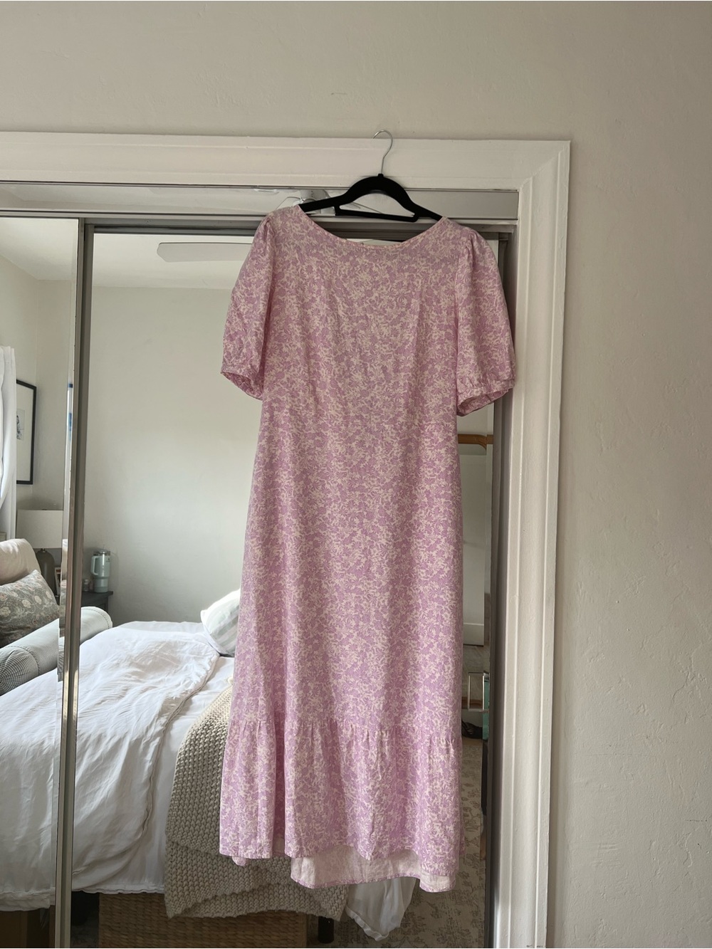 Who What Wear Lilac Floral Midi Dress with Short Sleevest